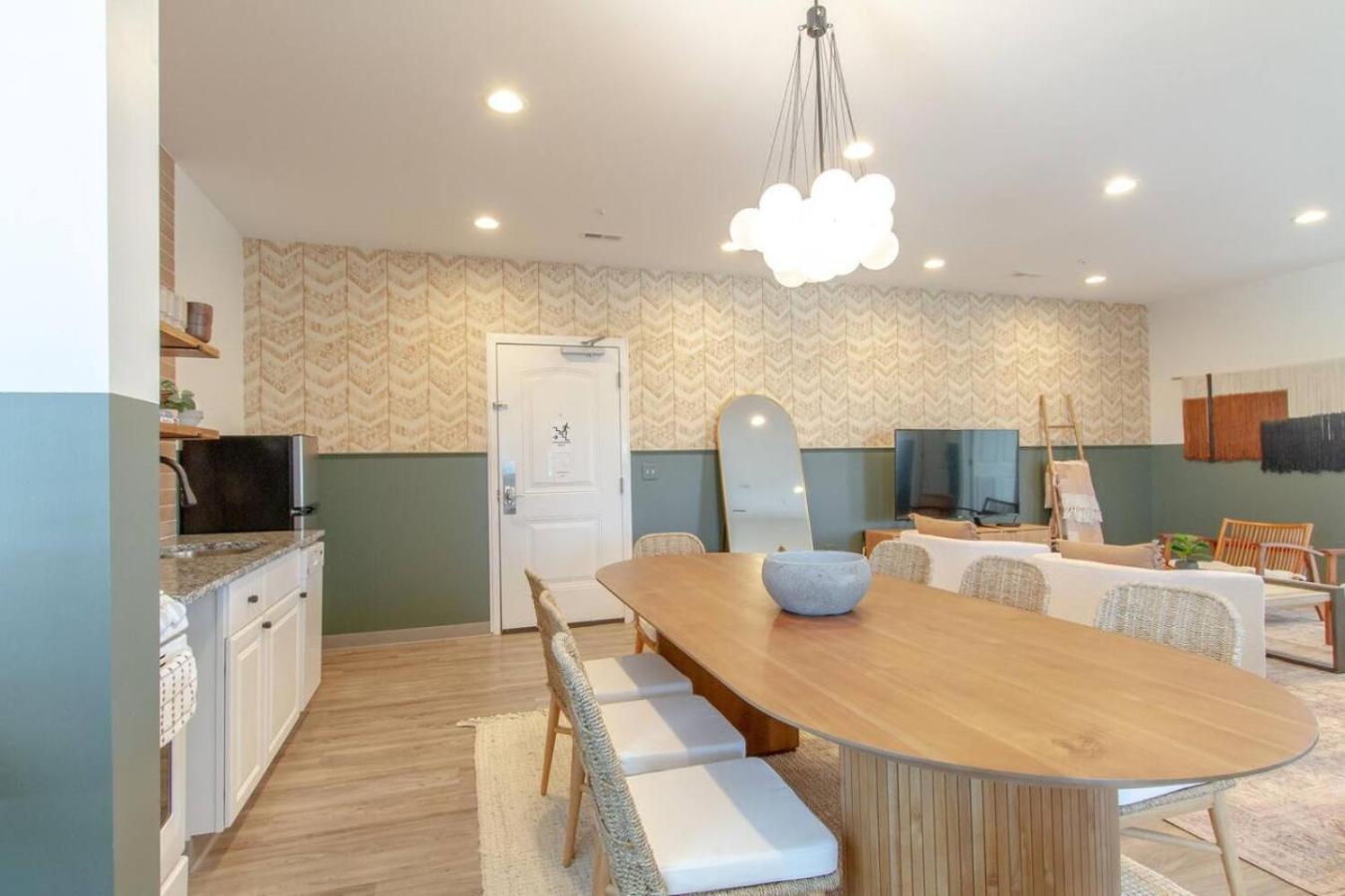 The Eastside Breeze Holiday home