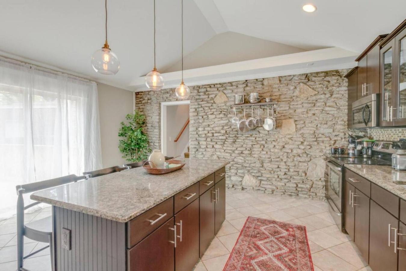 East Retreat Large Pool Outdoor Oasis Nashville