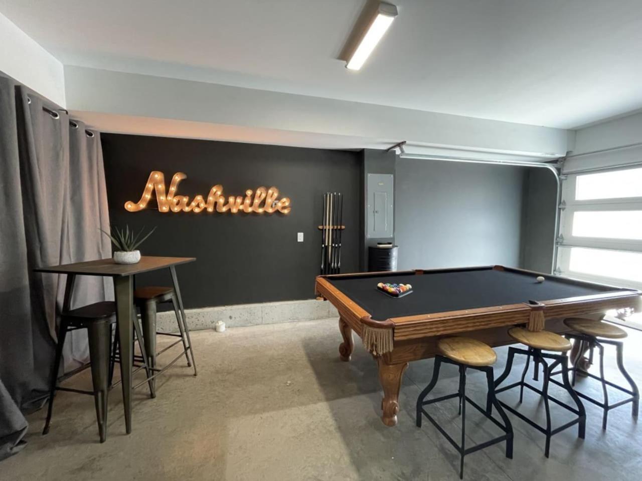 Holiday home North Hideaway- Game Room- Spacious *