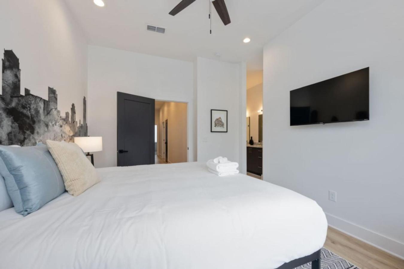 Holiday home The Ryman 4 Bedroom Haven With Scenic Rooftop *