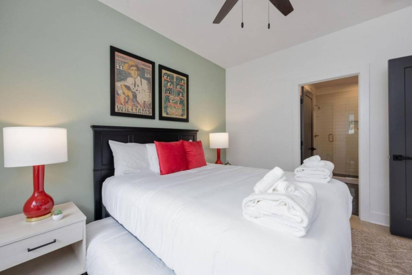 The Ryman 4 Bedroom Haven With Scenic Rooftop Holiday home Nashville