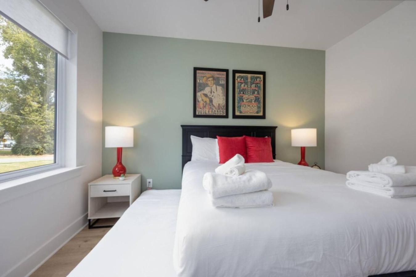 Holiday home The Ryman 4 Bedroom Haven With Scenic Rooftop