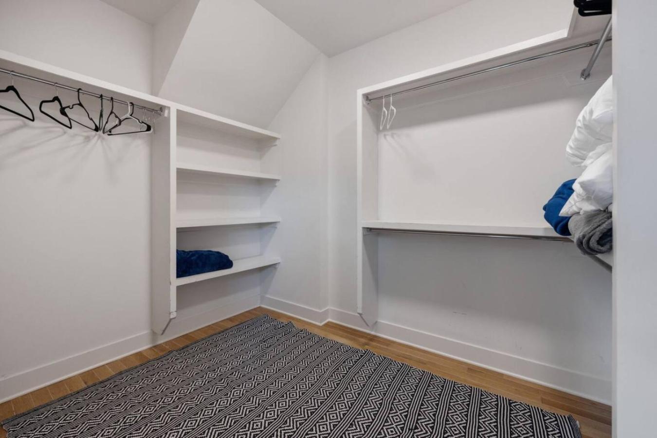 Nashvista Townhome Downtown Views 10 Comfy Beds *