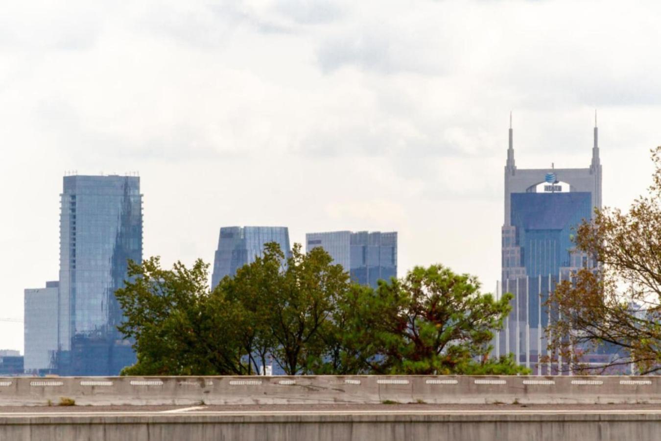 Rooftop Skyline Views With Ping Pong Holiday home *