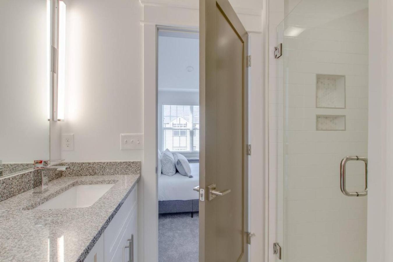 Holiday home Two Side By Side Townhomes West Luxury