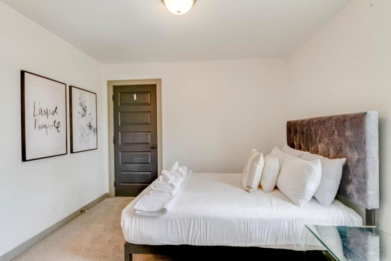 Dreamer - Mins To Downtown - 3br 2.5bath *