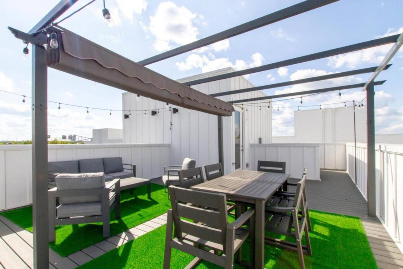 Skyline Serenity Rooftop Patio With Ping Pong *