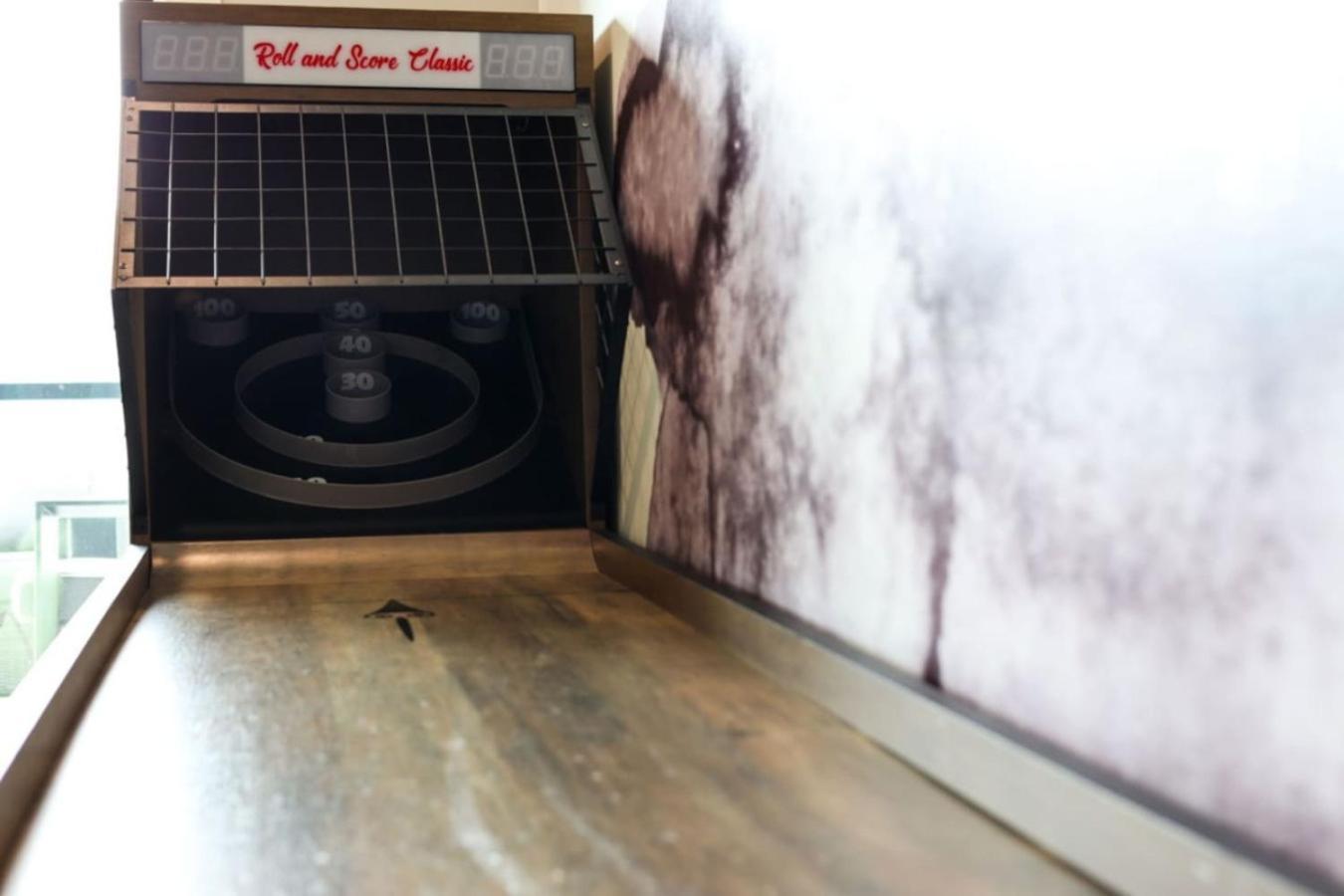 Violet Vogue - Rooftop Patio - Skee-ball Game Holiday home Nashville