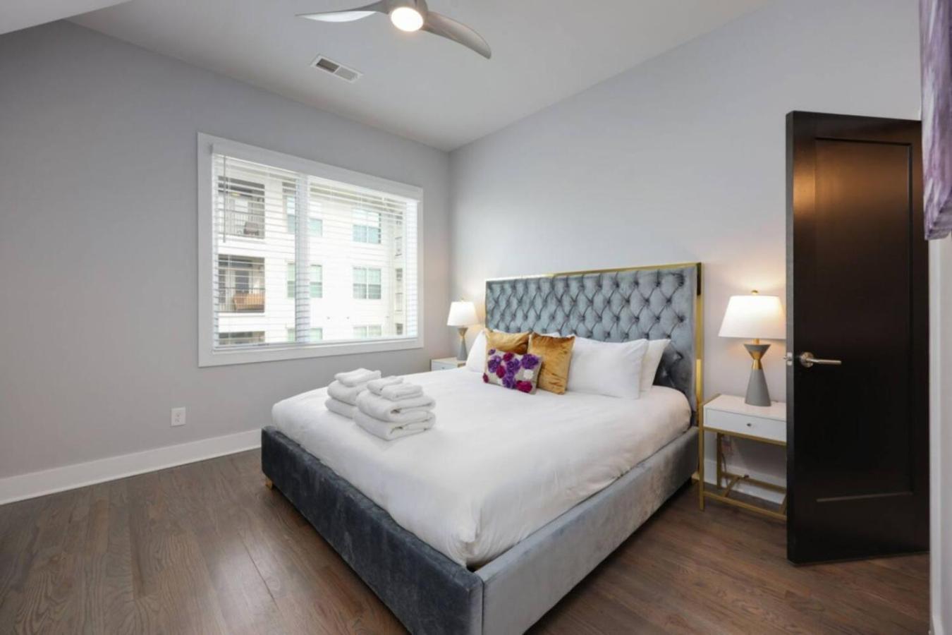 Violet Vogue - Rooftop Patio - Skee-ball Game *