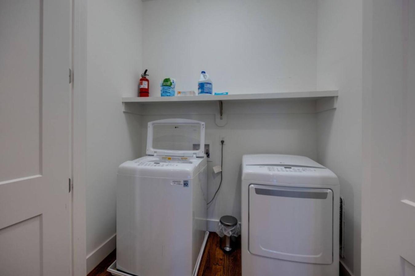 The Ivy 3 Bedroom 2.5 Bath In West End *