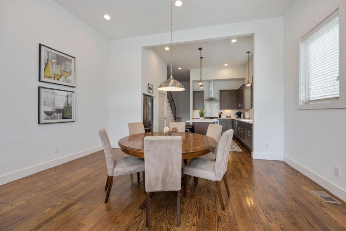Holiday home The Ivy 3 Bedroom 2.5 Bath In West End Nashville