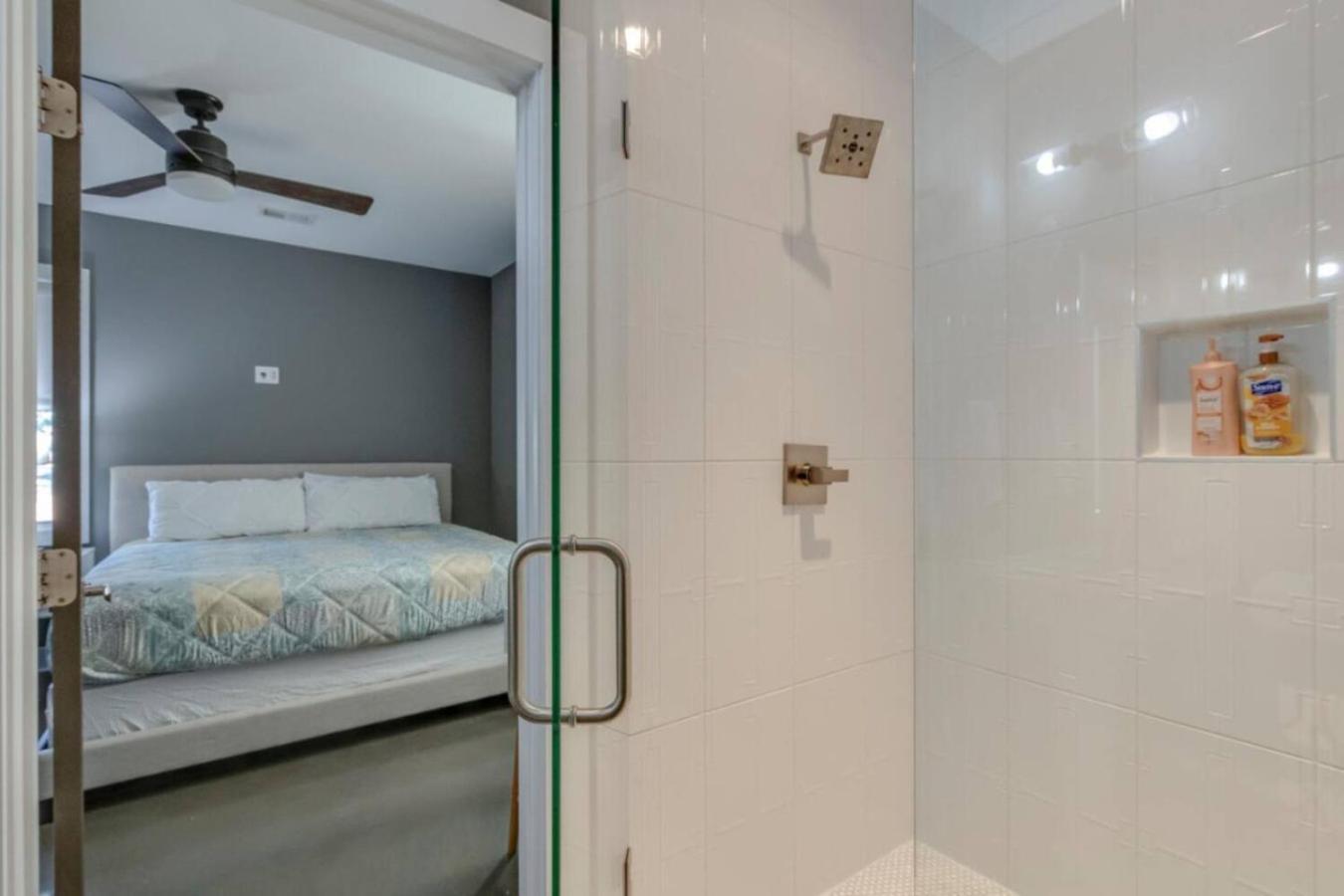 Holiday home Spacious And Modern 2 Rooftops Stage Games And