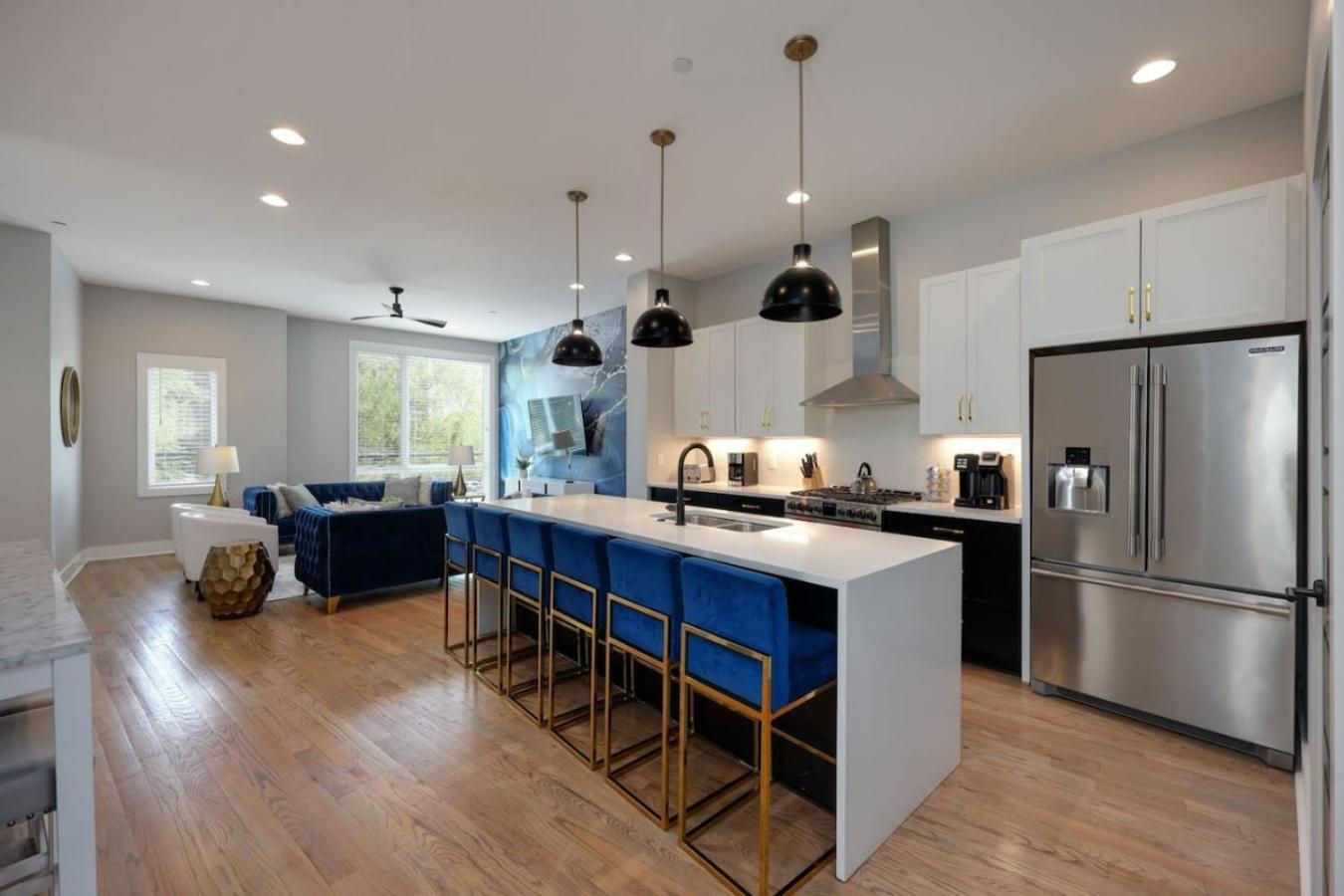 Two Townhomes- Rooftop Lounges- Hot Tub- Game * Nashville