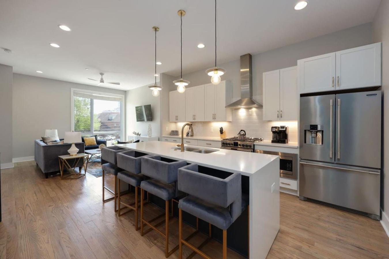 Two Townhomes- Rooftop Lounges- Hot Tub- Game Nashville