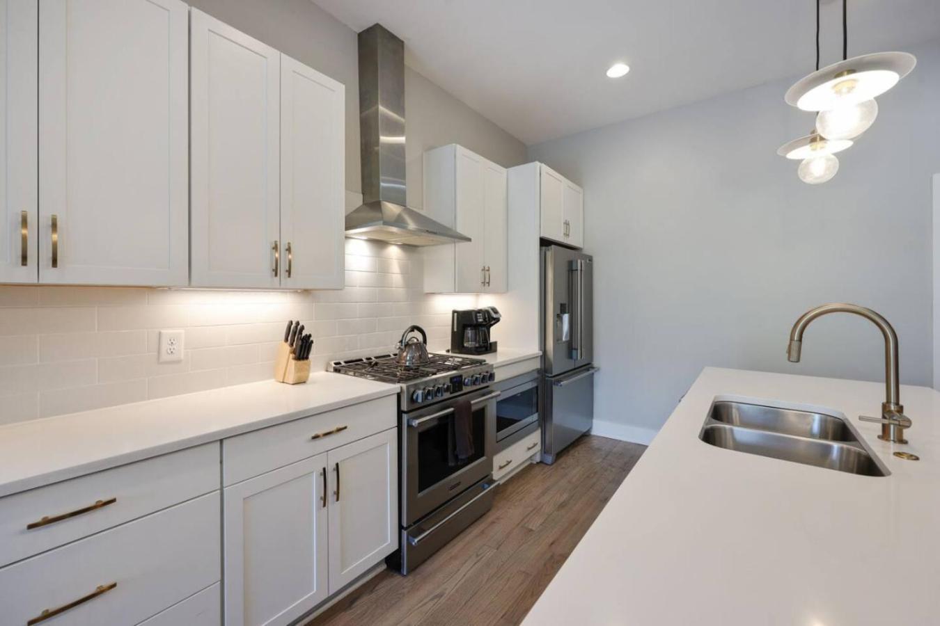 Holiday home Two Townhomes- Rooftop Lounges- Hot Tub- Game *