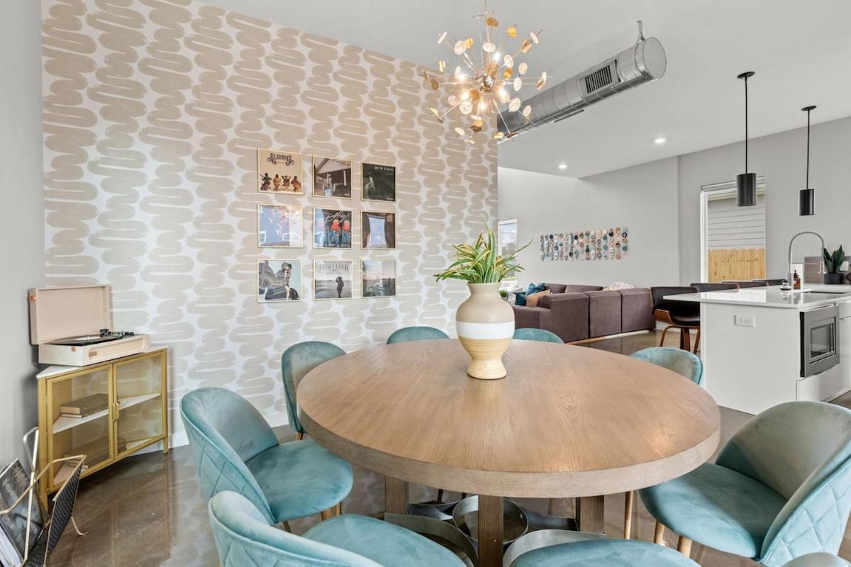 Private Heated Pool, Hot Tub-minutes From Broadway