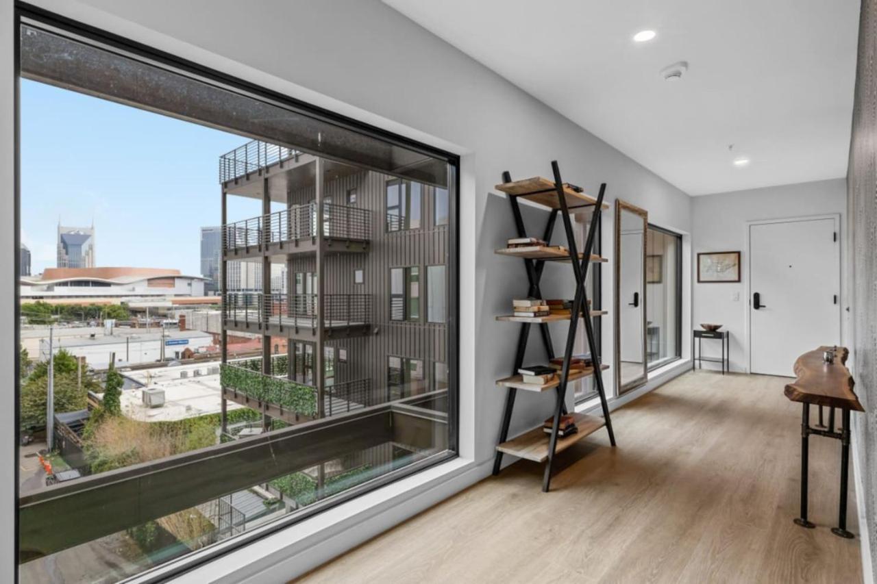 Skyline Glory - With Pool In Downtown Holiday home