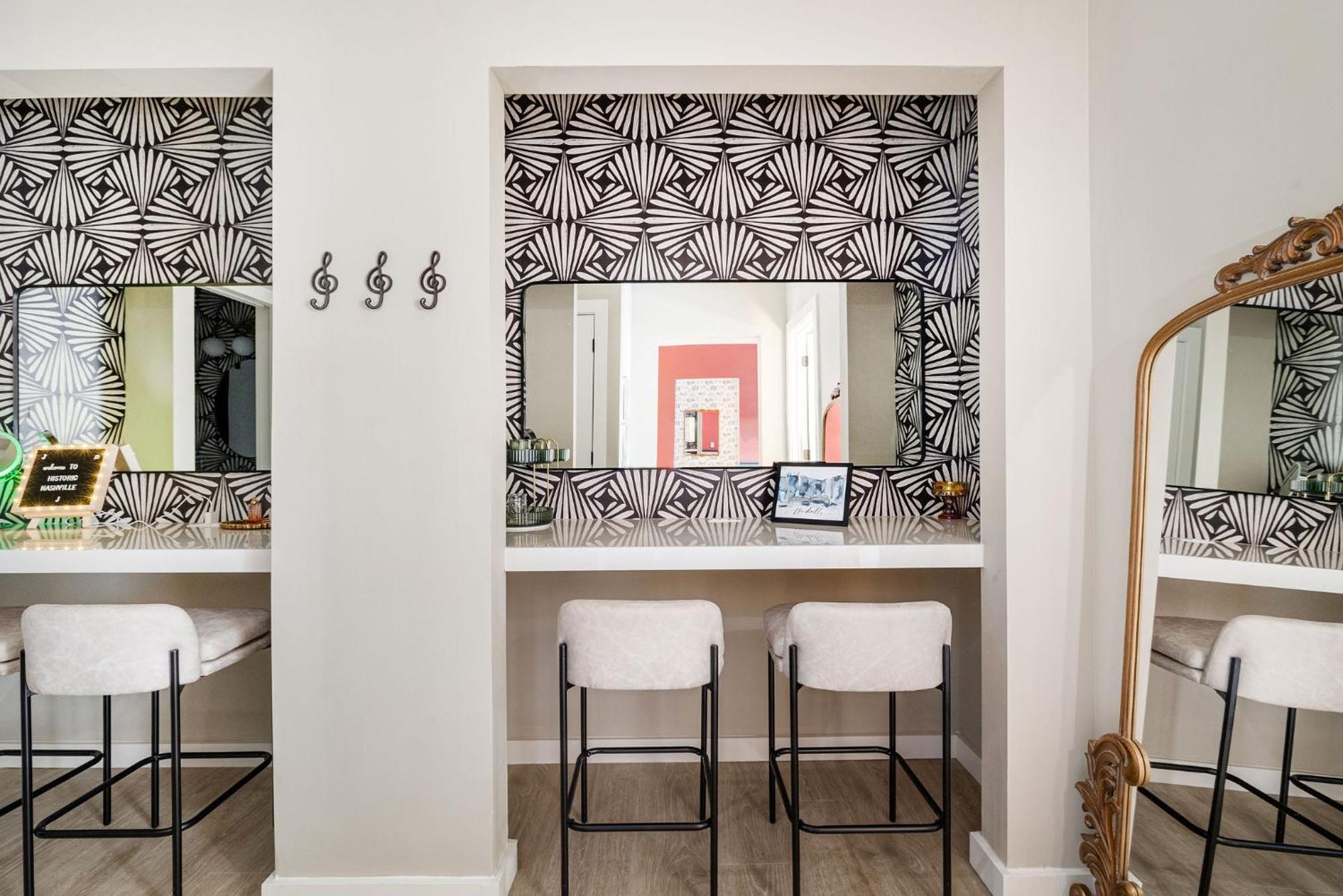 Hyve Apartment *