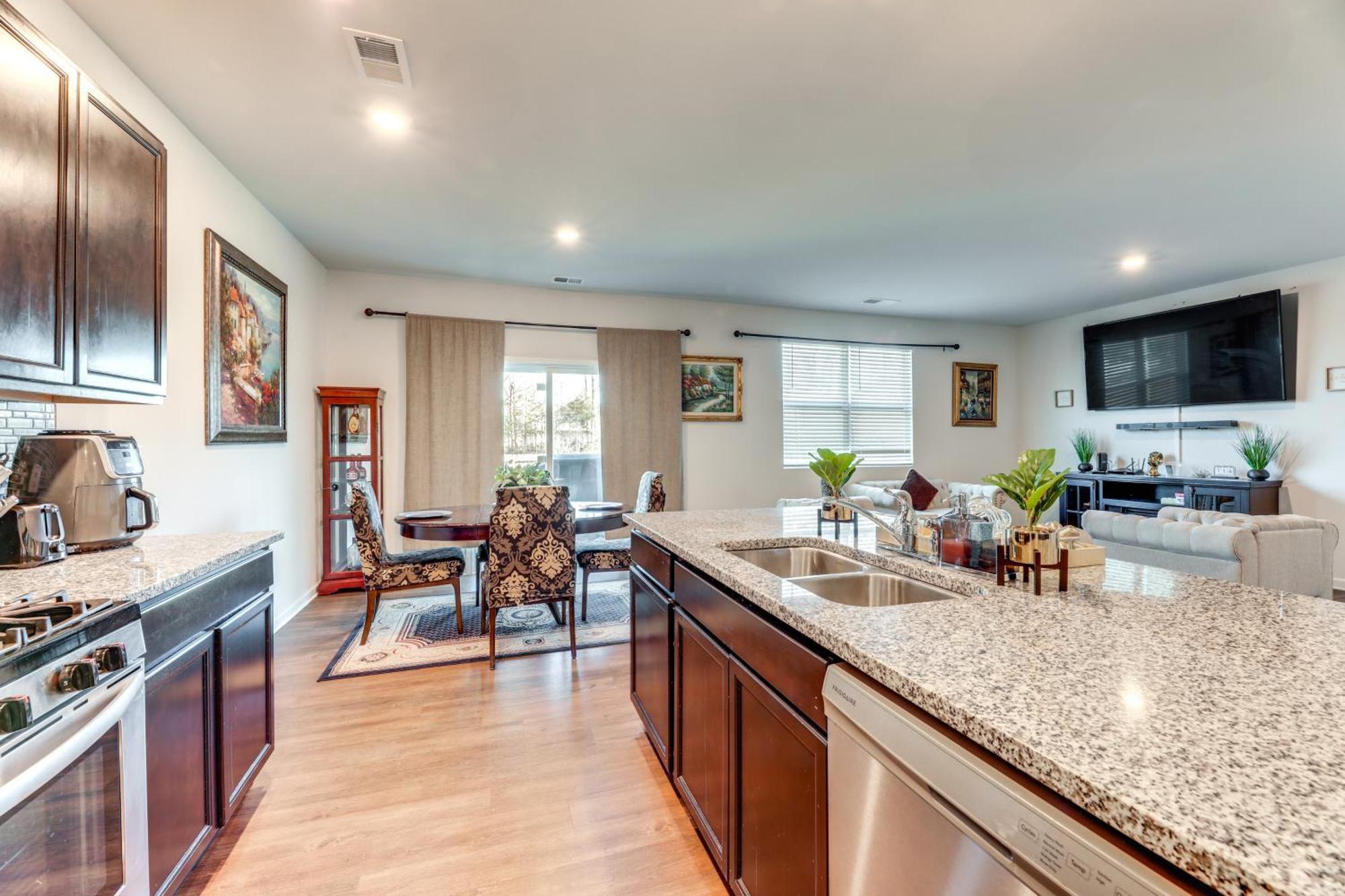 Holiday home 17 Mi To Dtwn Family-friendly Gem *