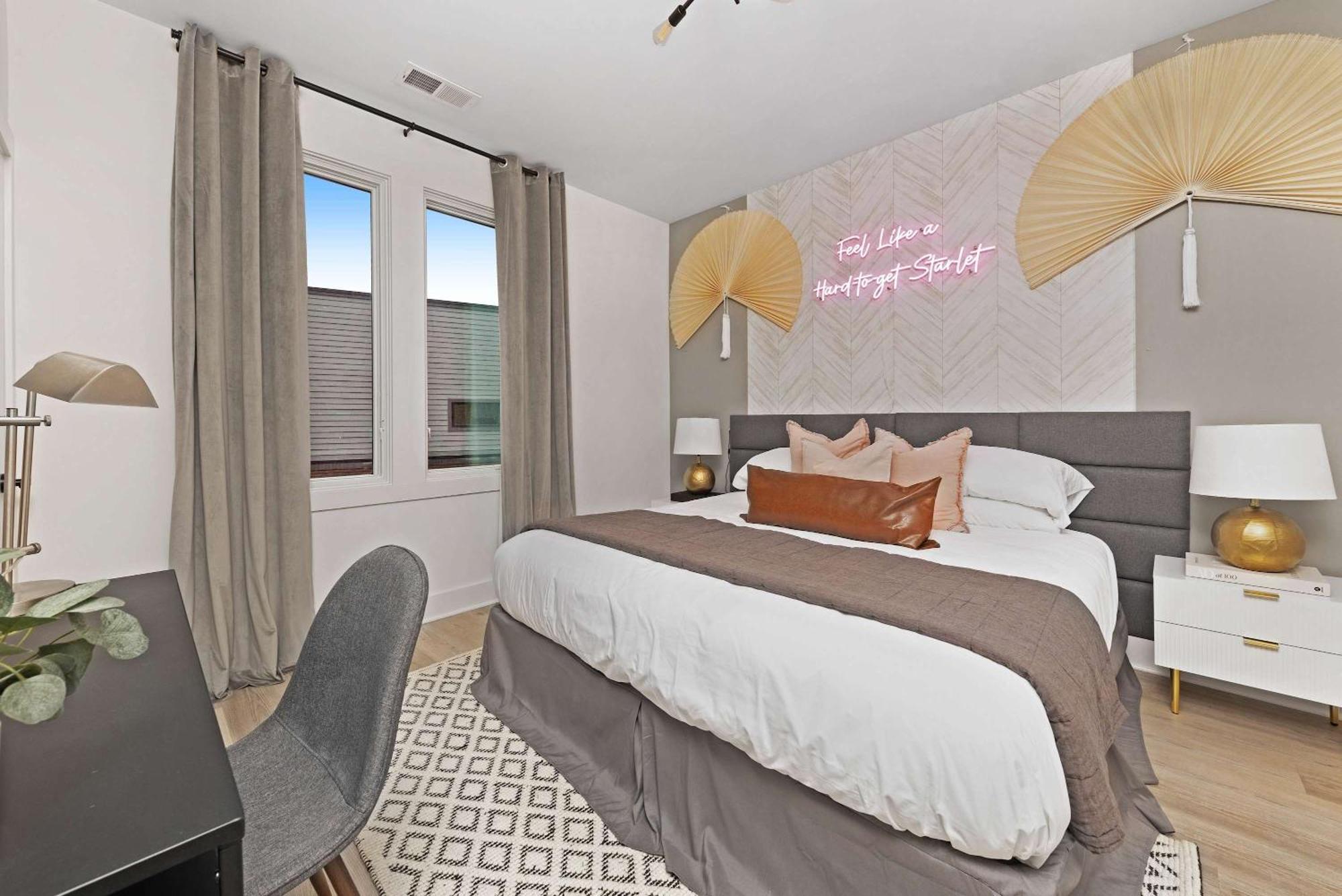 The Camellia - Rooftop Patio & Dog Friendly! * Nashville