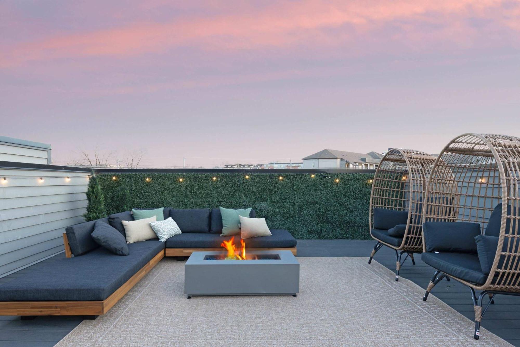 The Aster - Rooftop Patio 2 Miles To Broadway Nashville