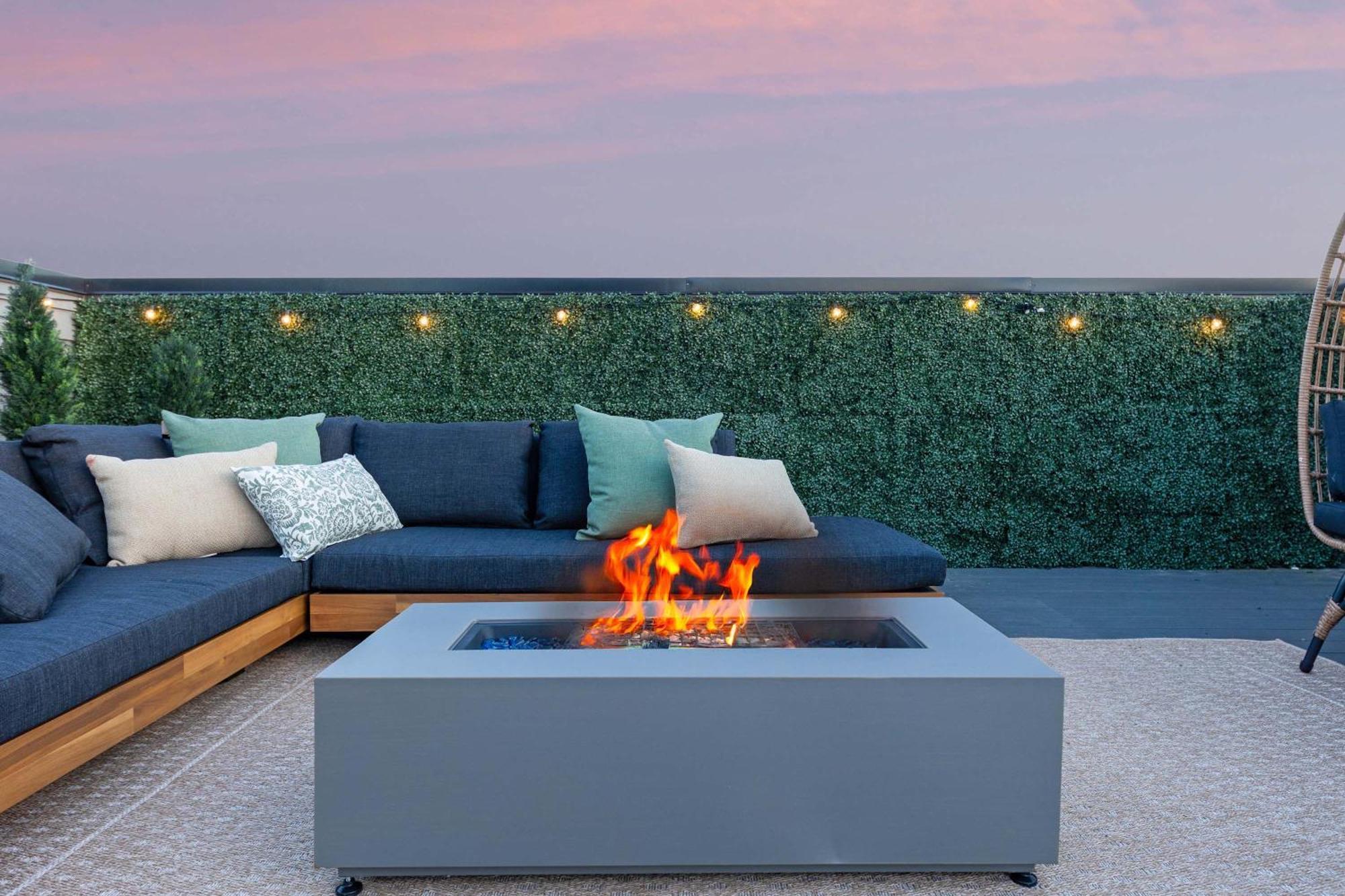 The Aster - Rooftop Patio 2 Miles To Broadway *