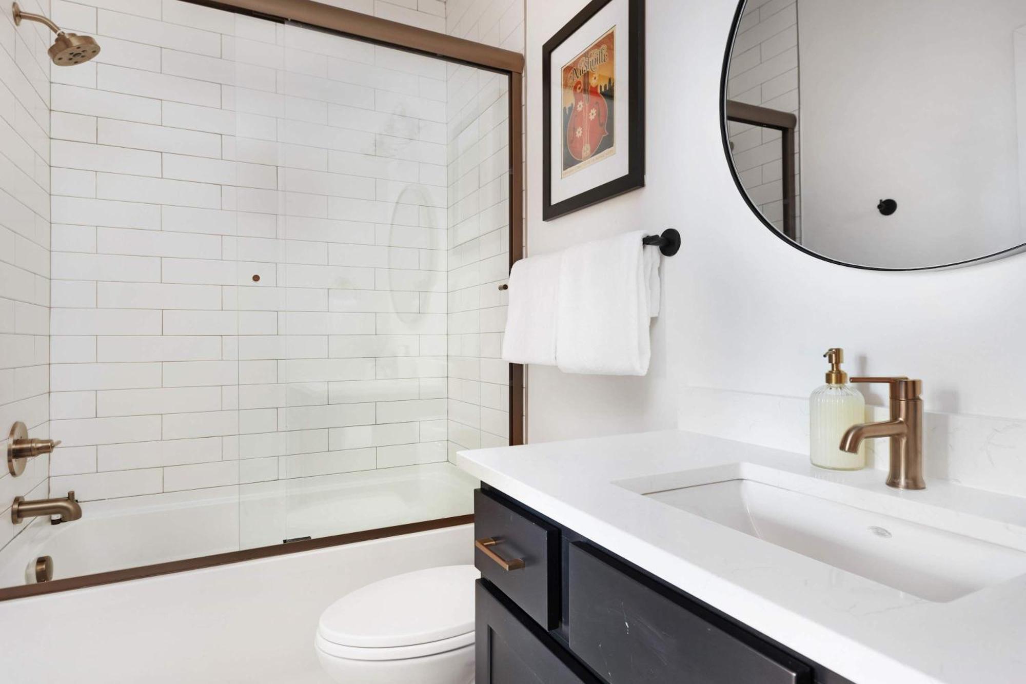 Holiday home The Aster - Rooftop Patio 2 Miles To Broadway *
