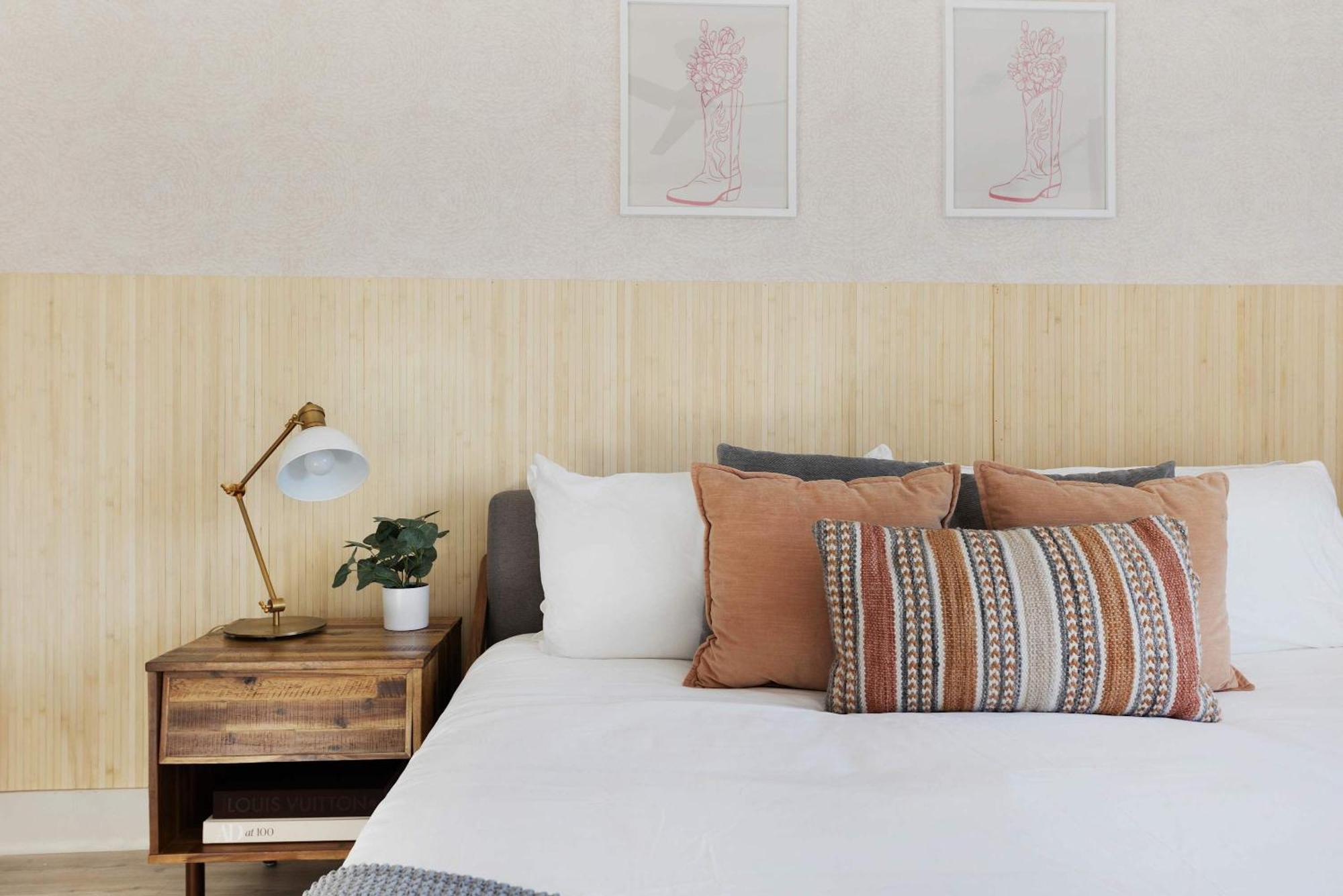 The Camellia - Rooftop Patio & Dog Friendly! Holiday home *