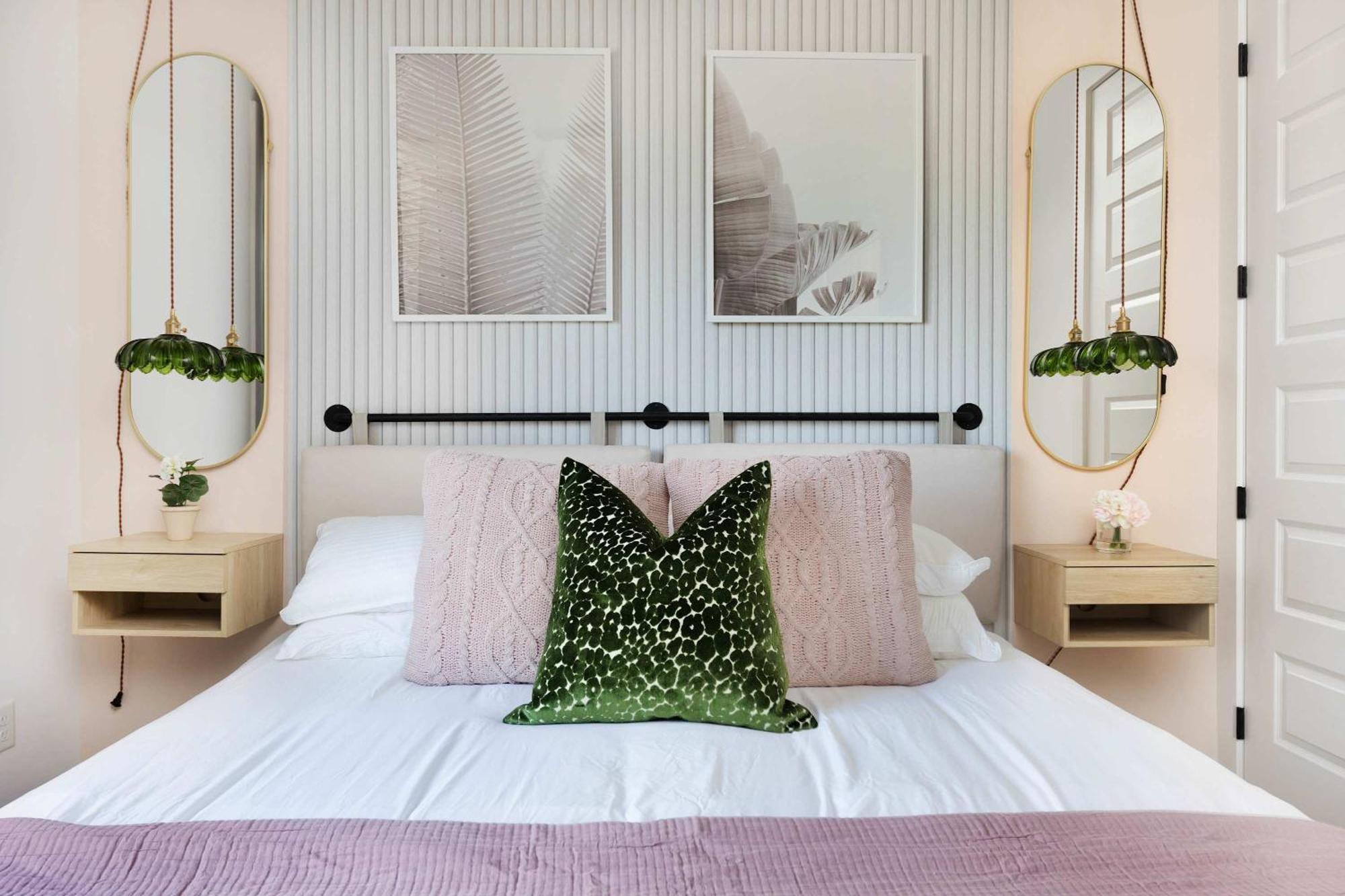 The Camellia - Rooftop Patio & Dog Friendly!