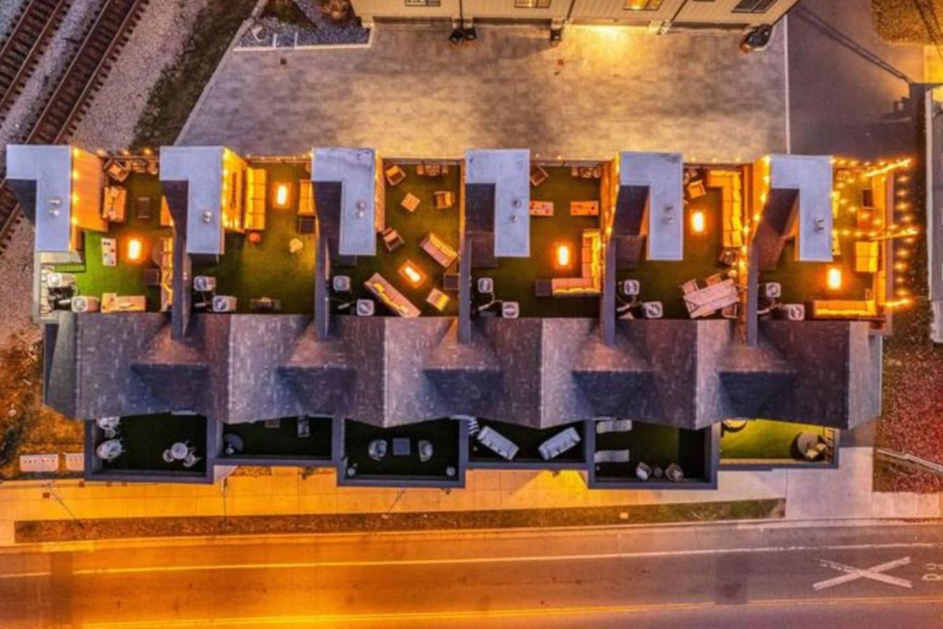 24k Escape - Rooftop Oasis, 3 Miles To Broadway! Holiday home Nashville