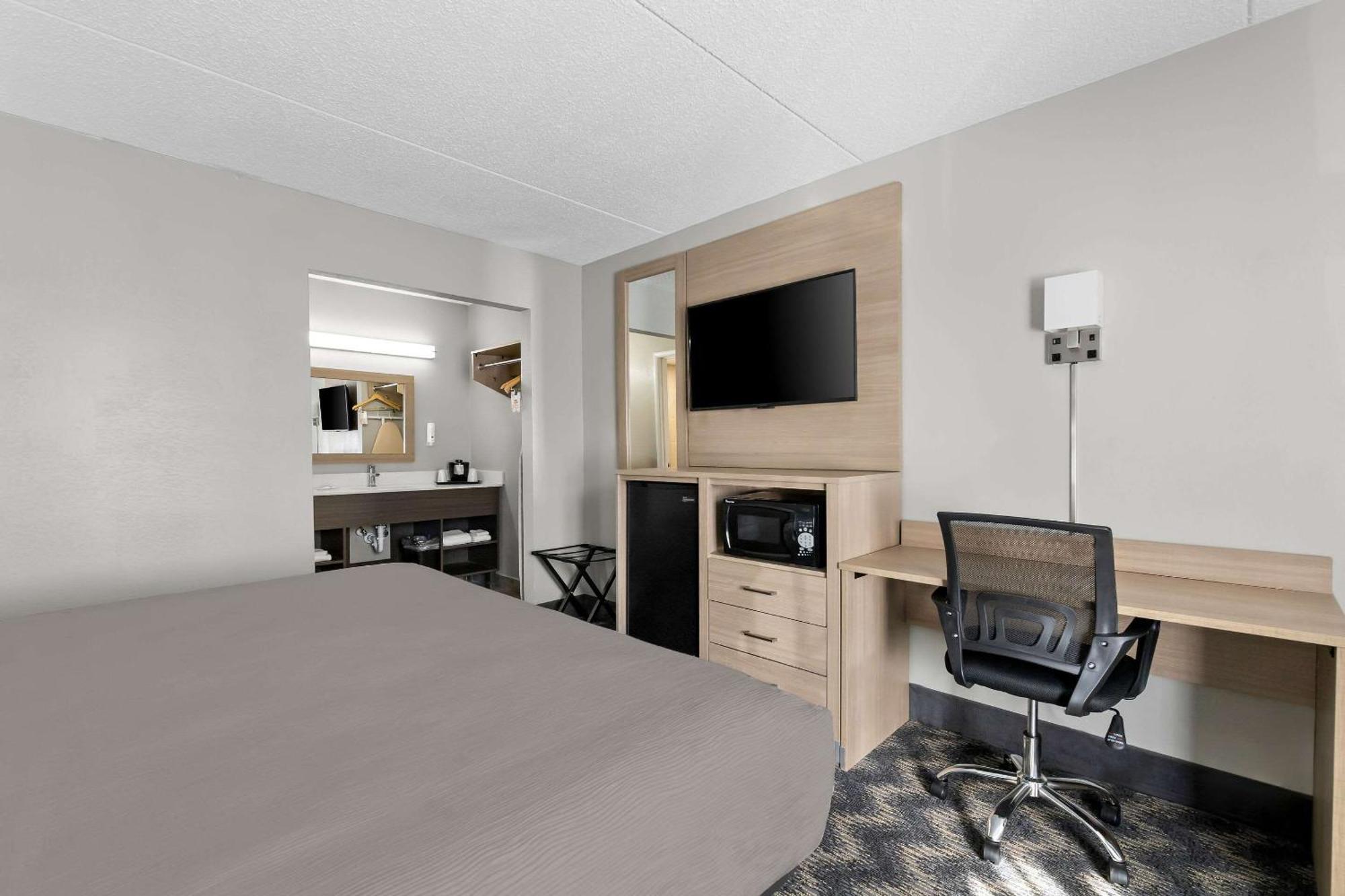 Inn Quality - Opryland Area *