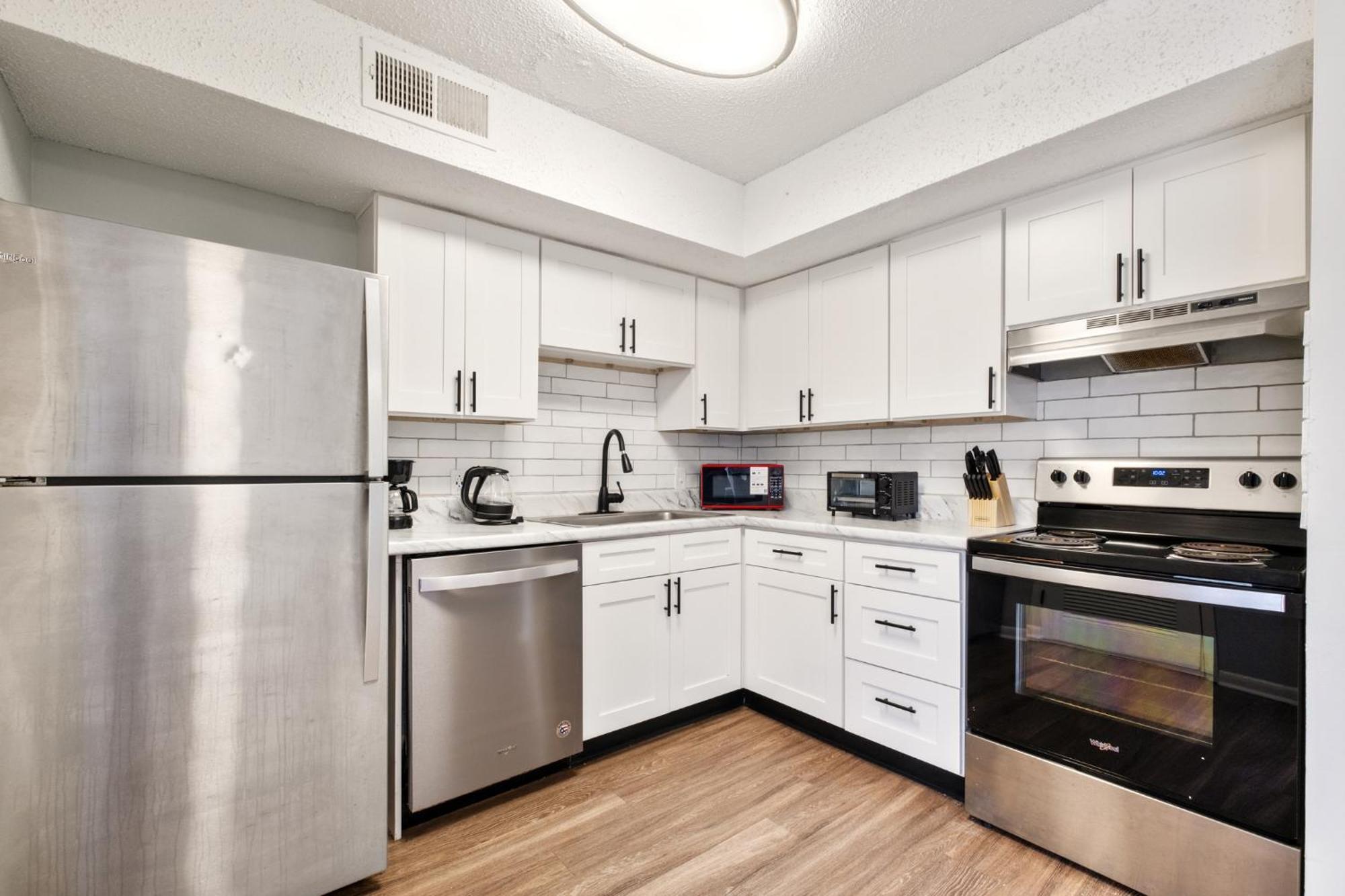 Apartment Brentwood U2 I Cozy & Comfy I 2bd I Free Parking