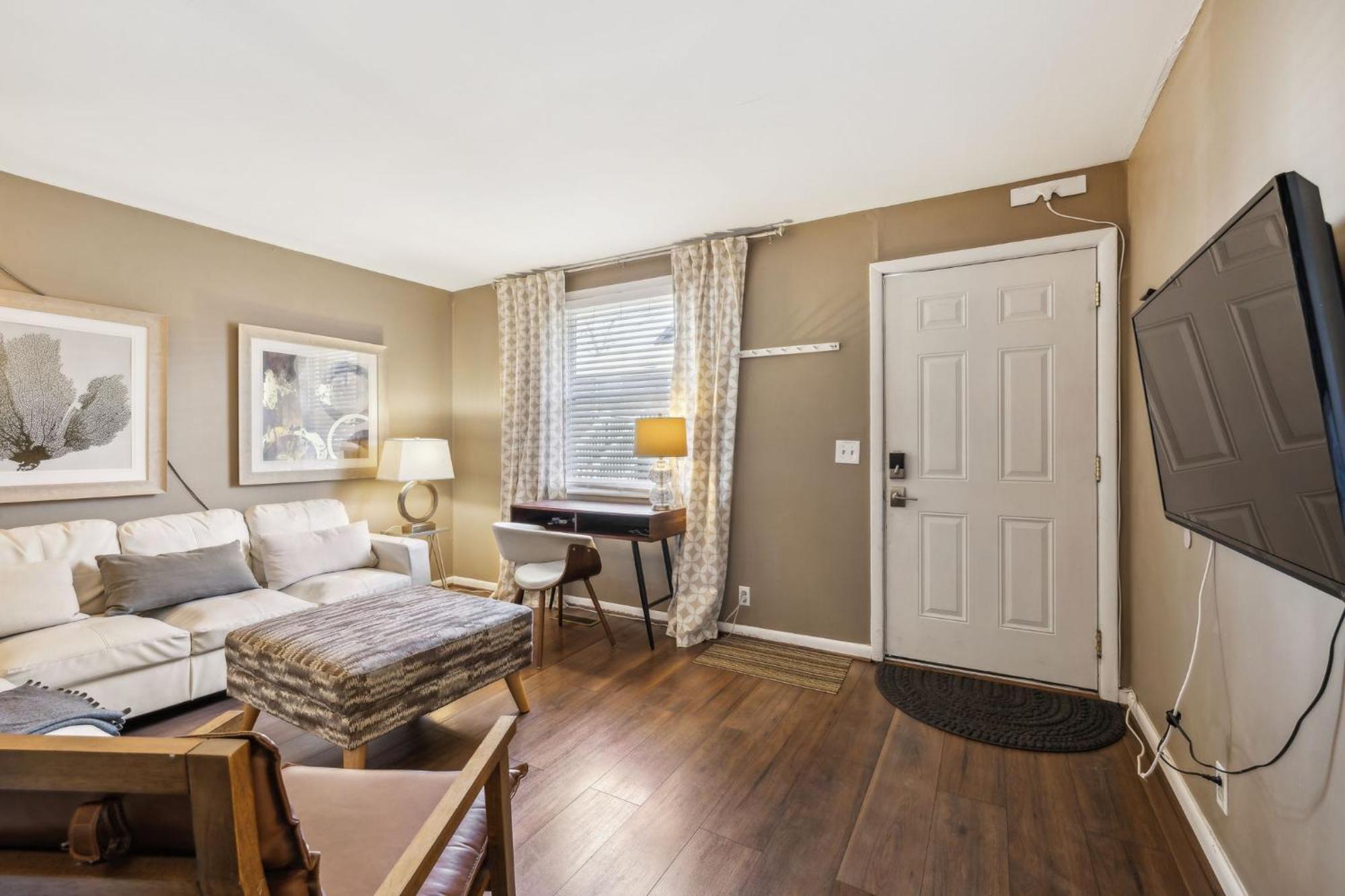 Holiday home Belmont Kings 1 Mile To Downtown And Park Free Nashville