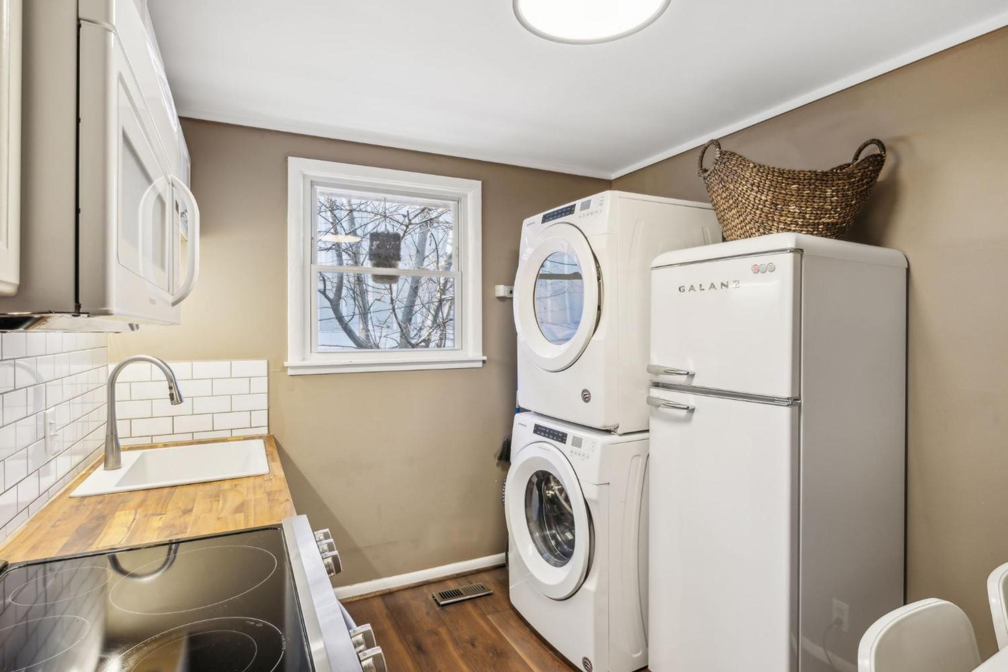 Belmont Kings 1 Mile To Downtown And Park Free *