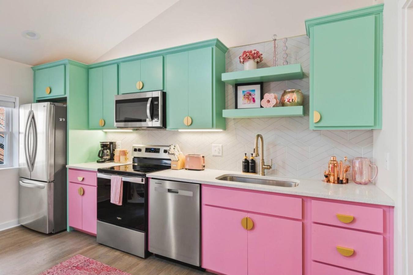 Barbie Dream - Near Restaurants, Coffee And Bar Holiday home Nashville