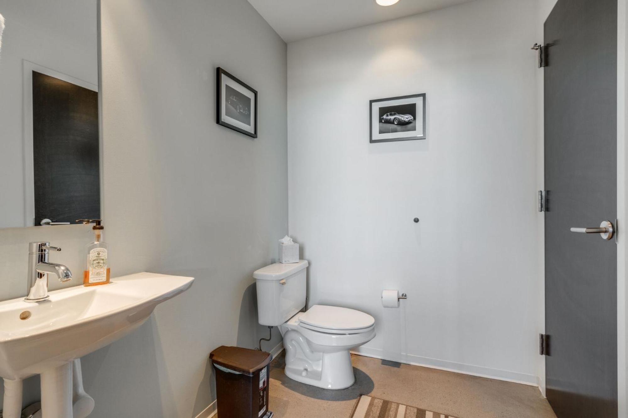 5m403- Traveler's Haven 1bd 1-5b 2 Story East