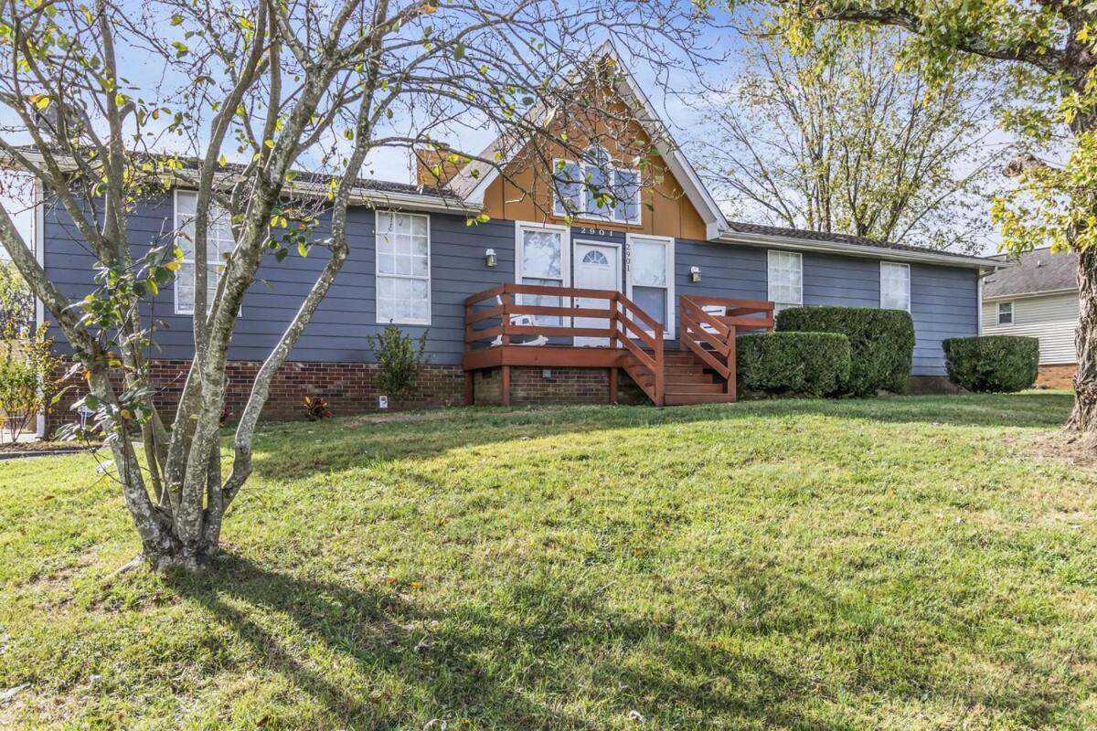 8 Beds! Spacious Abode Ideal For Larger Groups! *