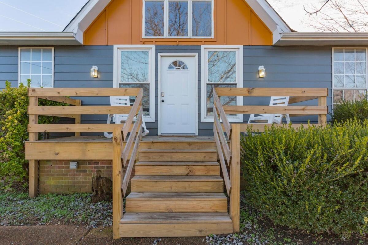 Holiday home 8 Beds! Spacious Abode Ideal For Larger Groups! *