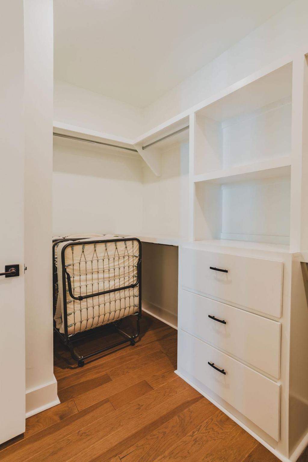 Four Bedroom In Oceola Ave * Nashville