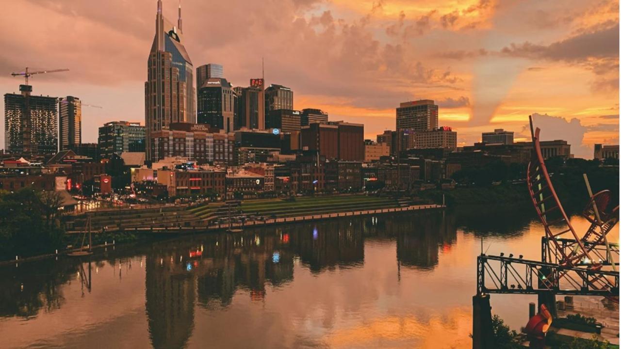 Four Bedroom In Oceola Ave Apartment Nashville