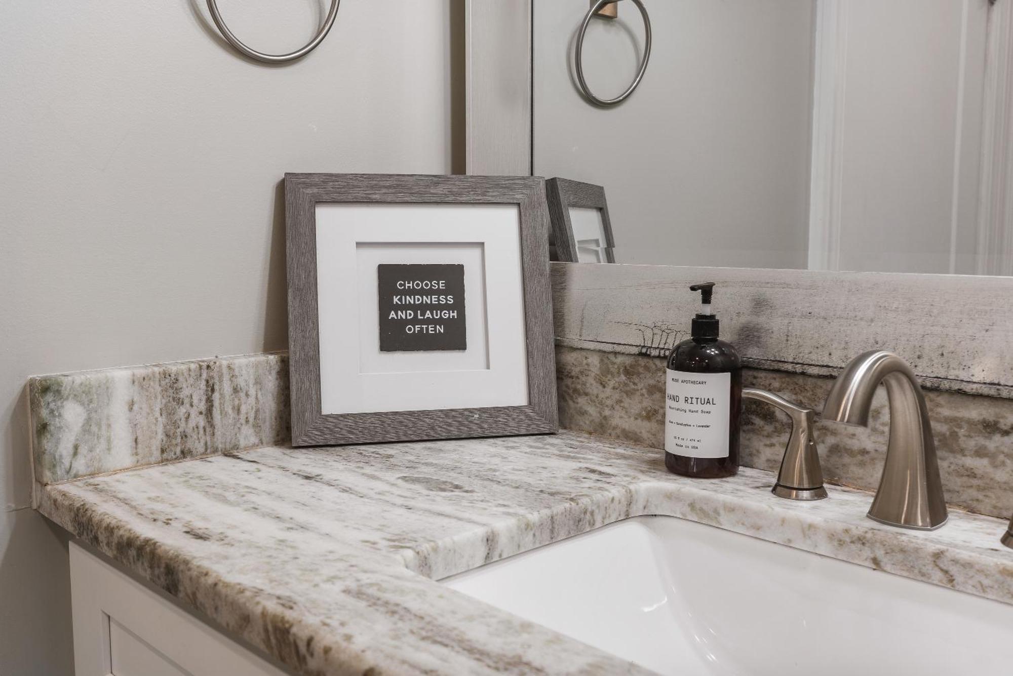 Holiday home On Famous Music Row - Pool, Parking, Walk To Bars Nashville