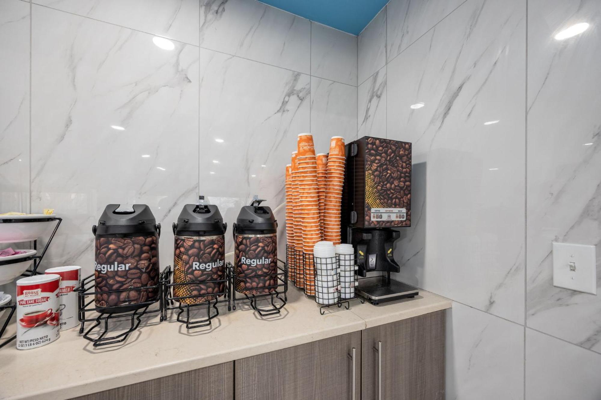 Comfort Downtown - Music Center Inn 4*
