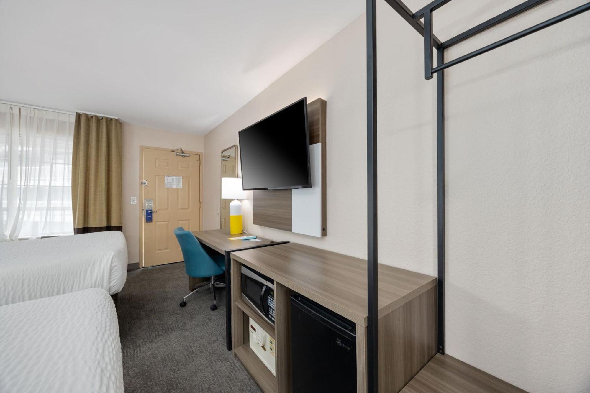Comfort Downtown - Music City Center Inn Nashville