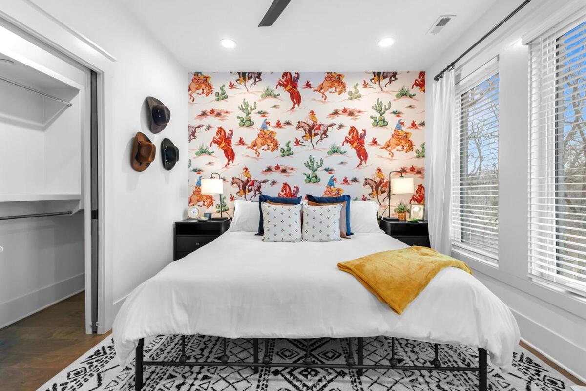 14 Bed Luxe Retreat With Game & Perfect For Large Groups! * Nashville