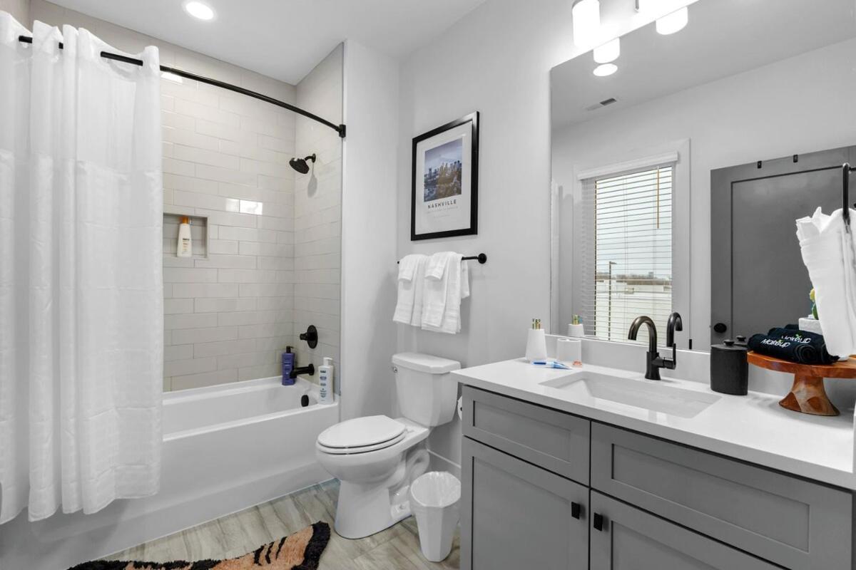 14 Bed Luxe Retreat With Game & Perfect For Large Groups! * Nashville