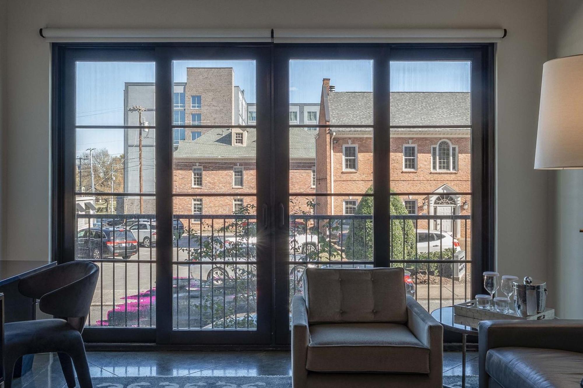 Apartment 121 Floor 1 Buyout By Avantstay Entire First Floor Buyout Of 121 Sleeps 16