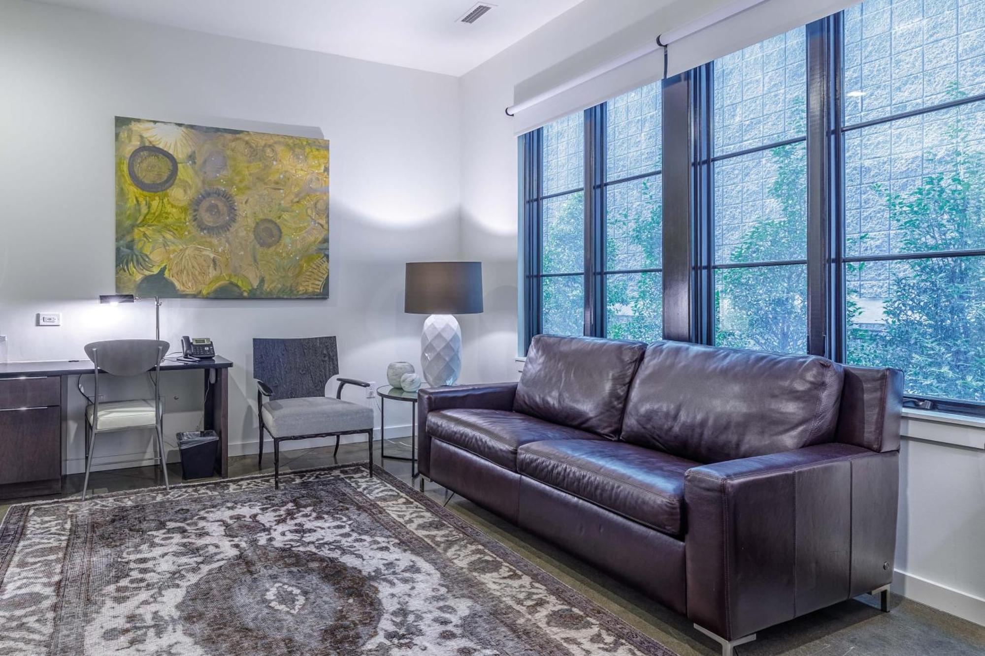 121 Floor 1 Buyout By Avantstay Entire First Floor Buyout Of 121 Sleeps 16 Apartment