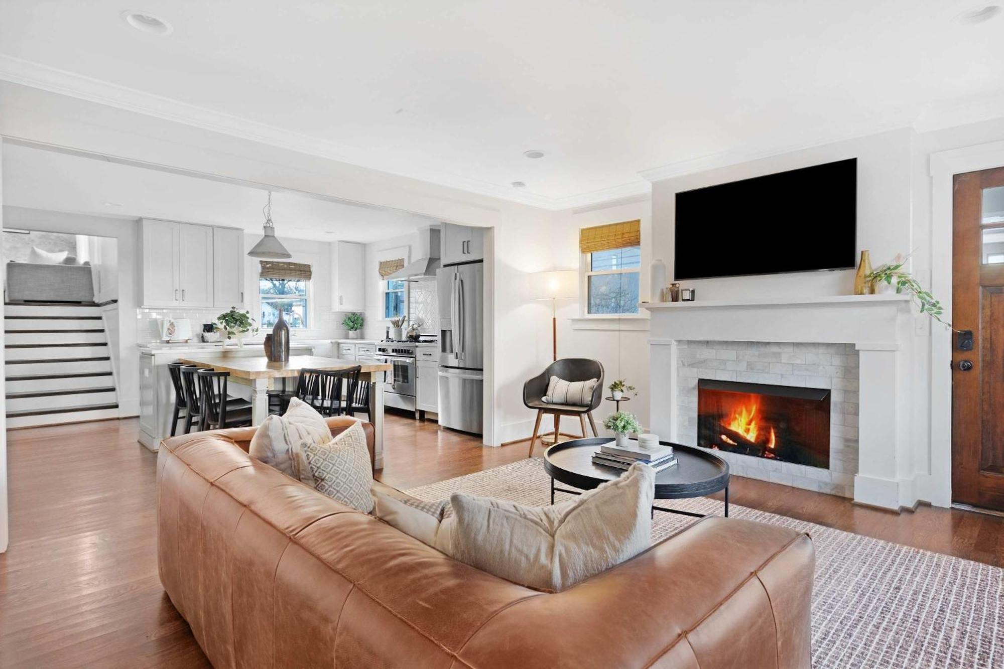 The Magnolia House - 7 Beds & Full Of Charm Holiday home *