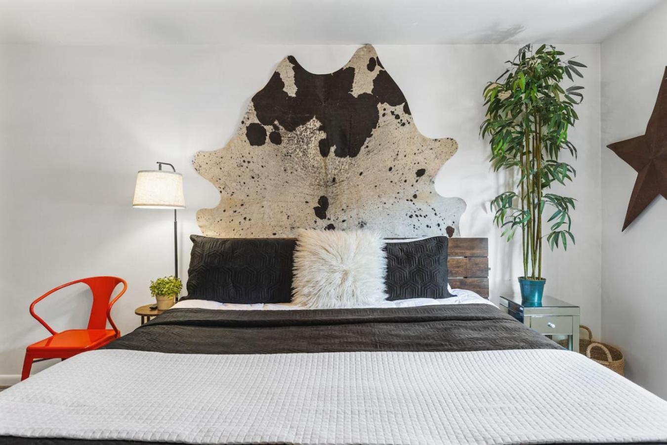 Cozy By Music Row Walk To Restaurants And Bars *