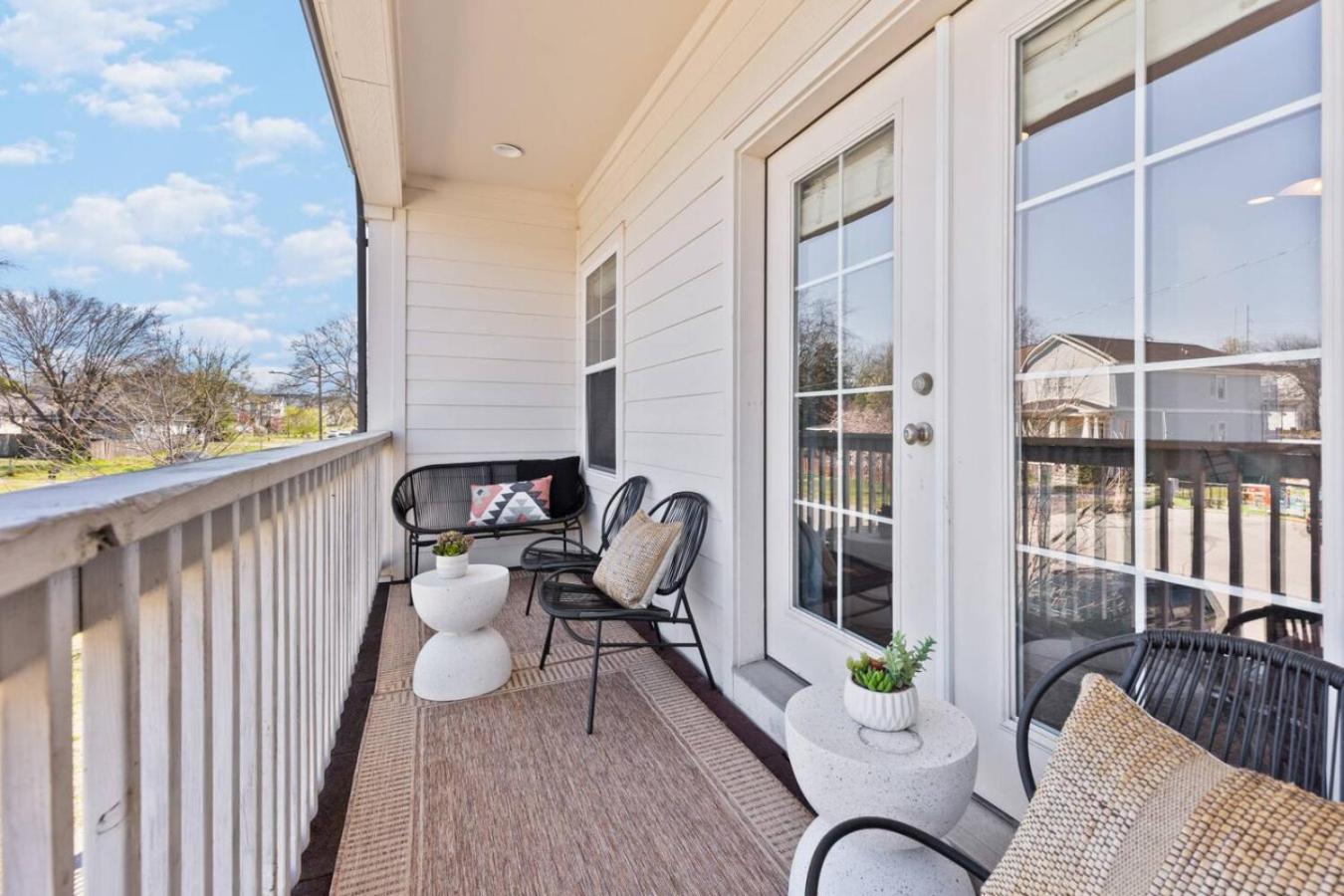 Vibrant In The Nations With Garage Walk To Restaurants And Shops * Nashville